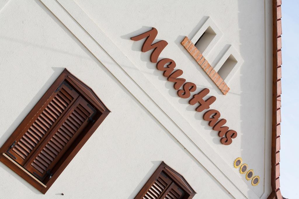 Maushaus Hotel Vemend Exterior photo